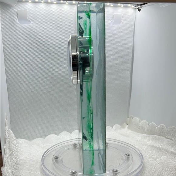 Green and Silver Decorative Clock - Picture 5 of 12